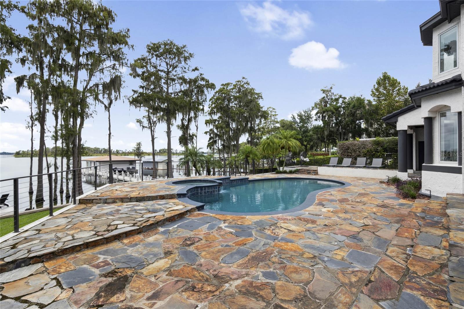WINDERMERE TOWN - Residential