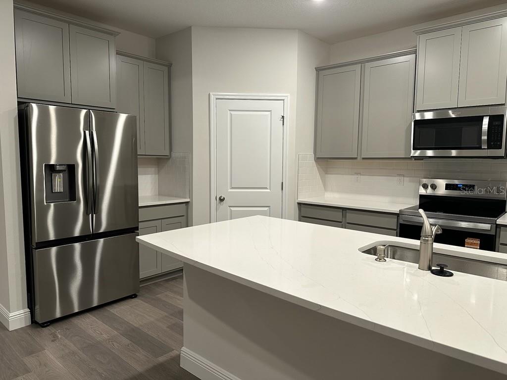 WOODCREEK - Residential Lease