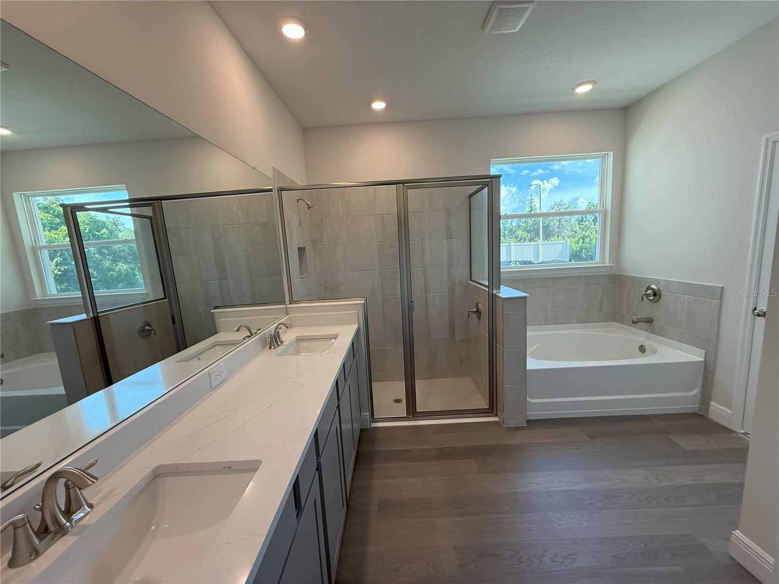 WOODCREEK - Residential Lease