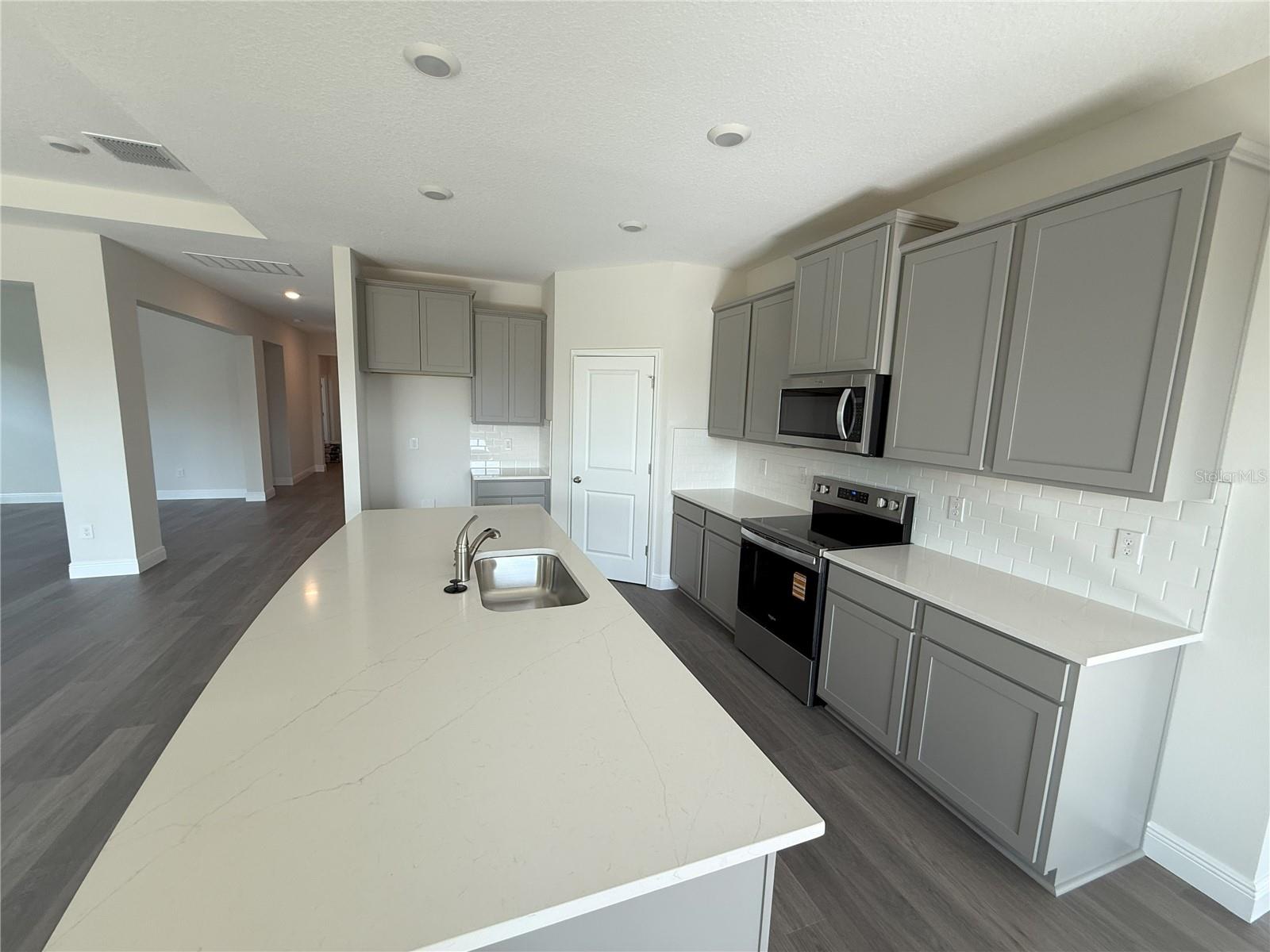 WOODCREEK - Residential Lease