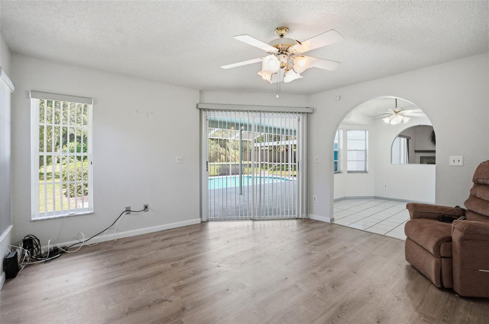 AUTUMN OAKS - Residential