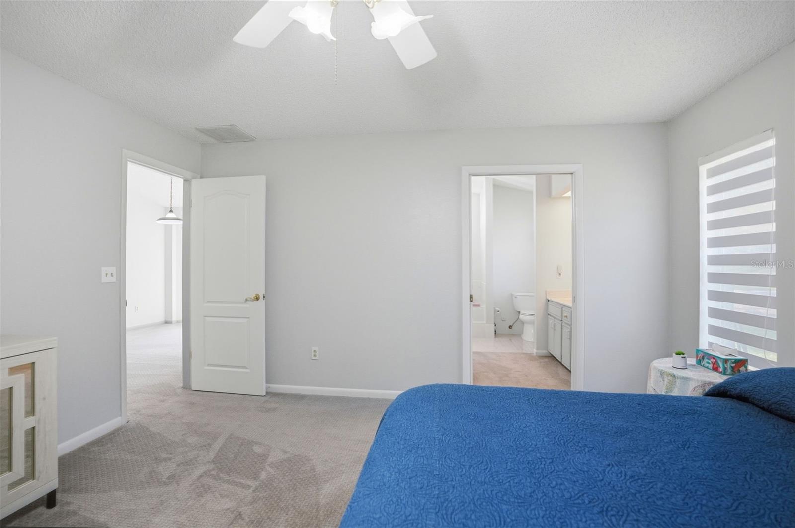 AUTUMN OAKS - Residential
