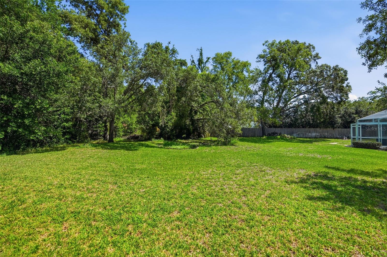 AUTUMN OAKS - Residential