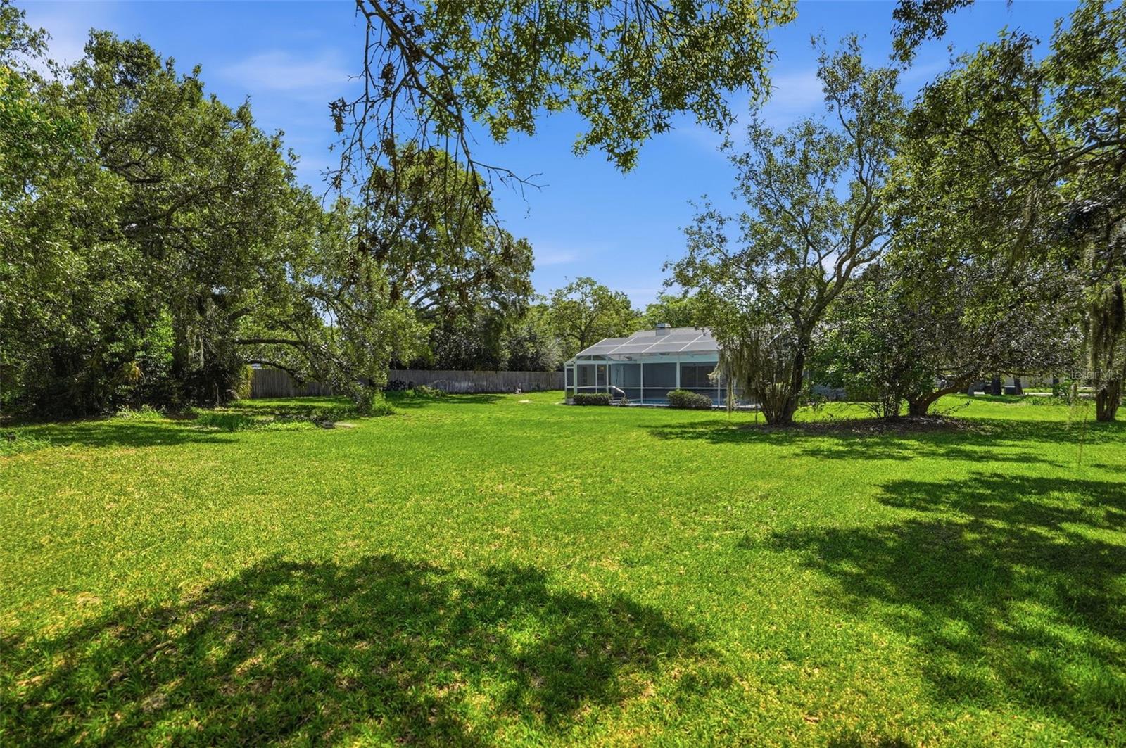 AUTUMN OAKS - Residential