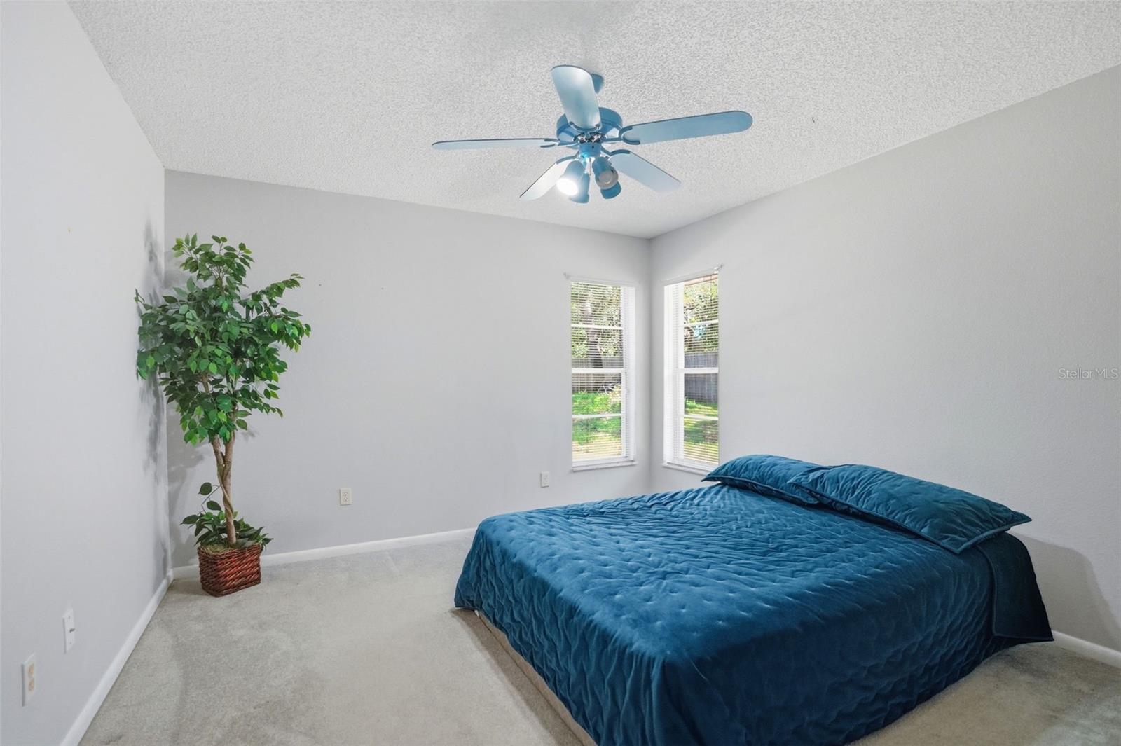 AUTUMN OAKS - Residential