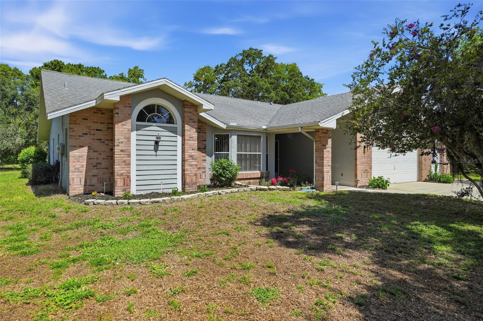 AUTUMN OAKS - Residential
