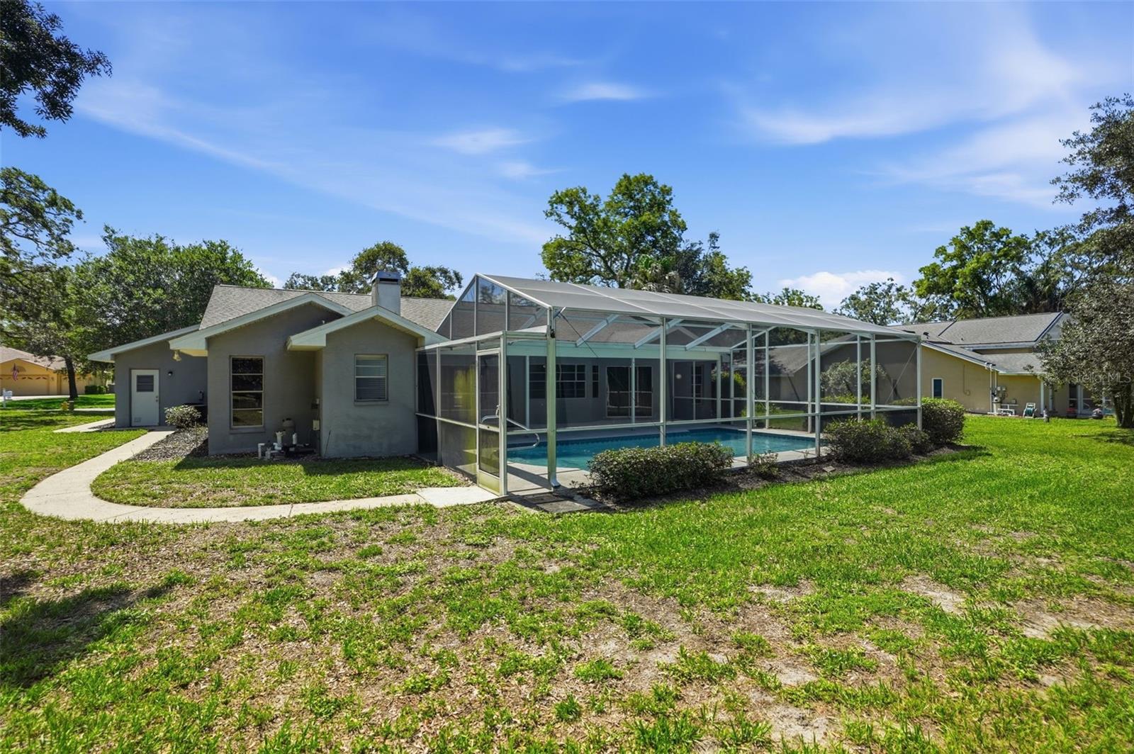 AUTUMN OAKS - Residential