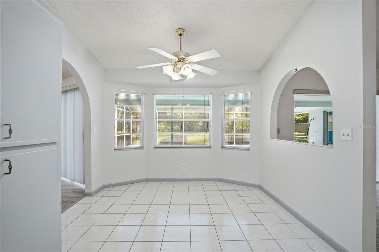 AUTUMN OAKS - Residential