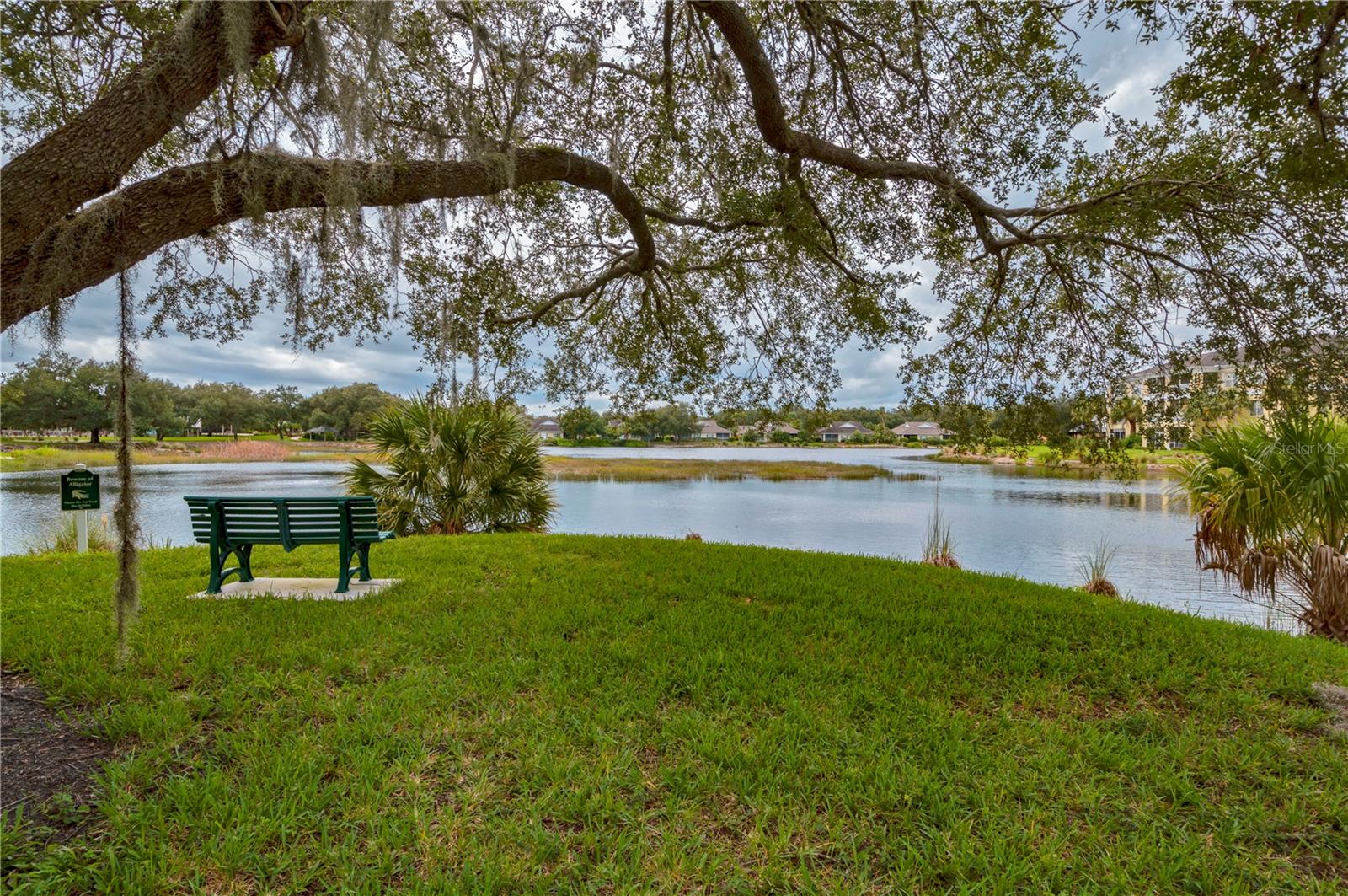 HERITAGE OAK PARK/WATERSIDE CLUB 02 AT HERITAGE - Residential