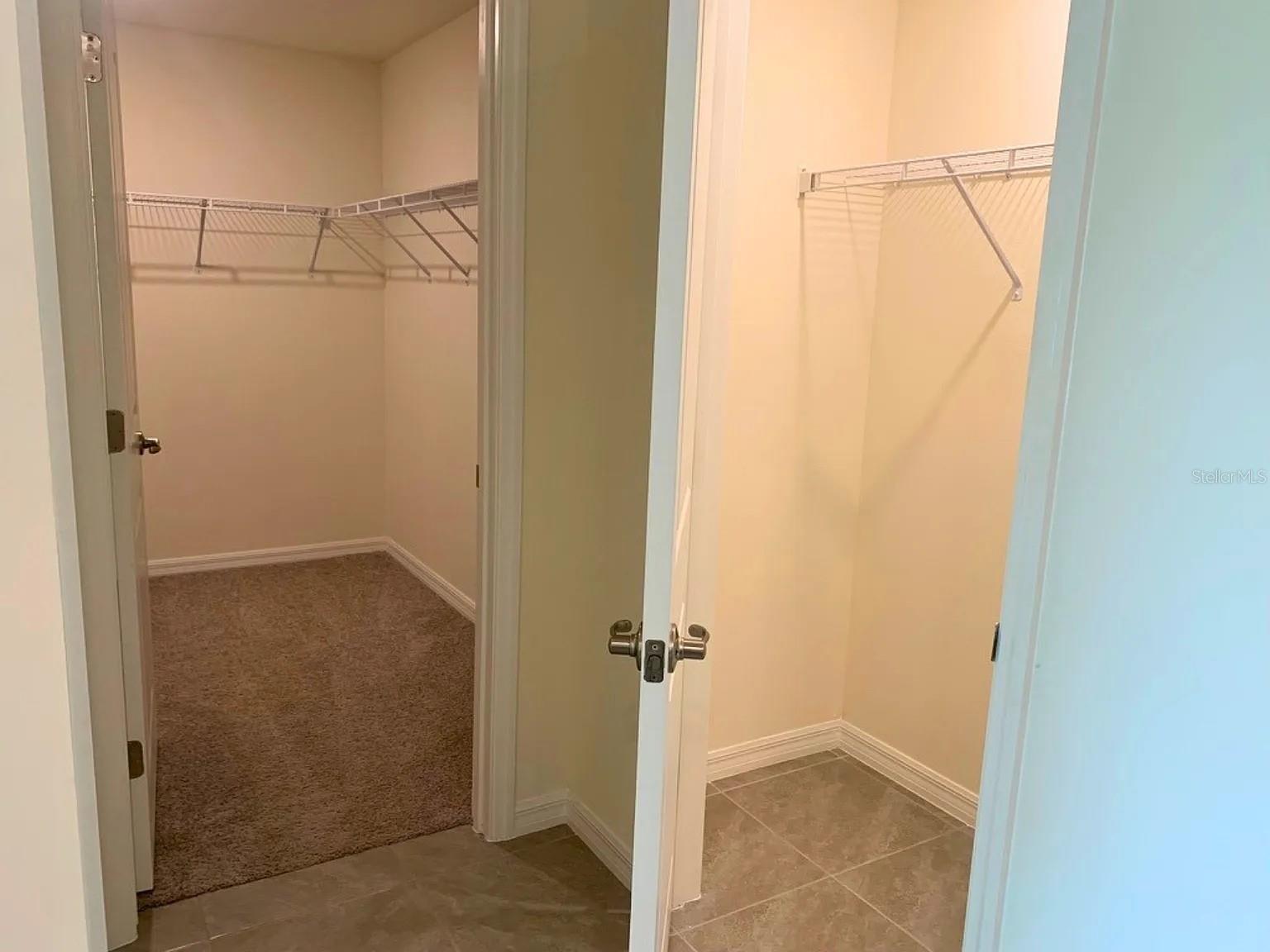 TWISTED OAKS - Residential Lease