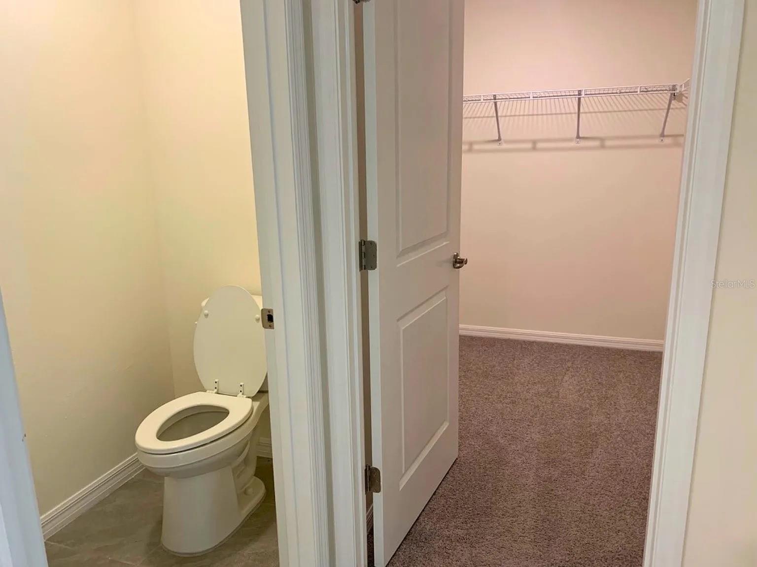 TWISTED OAKS - Residential Lease