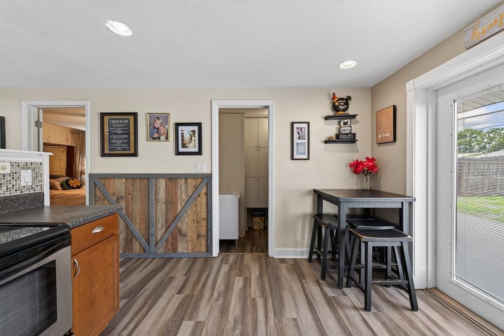 FAIRLAWN PARK MANOR - Residential