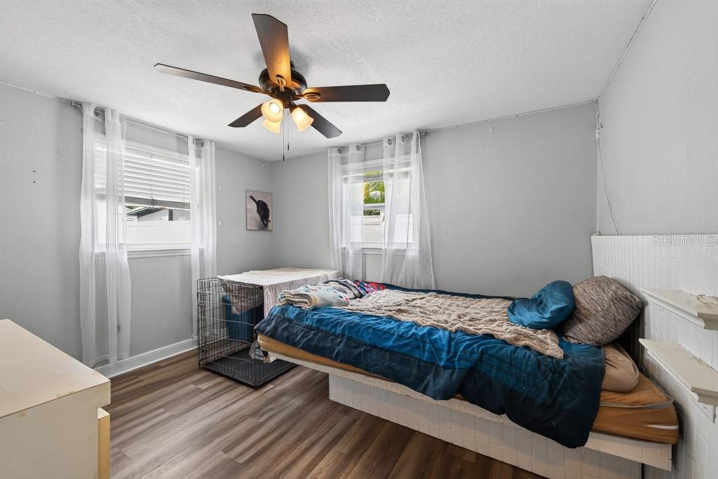 FAIRLAWN PARK MANOR - Residential