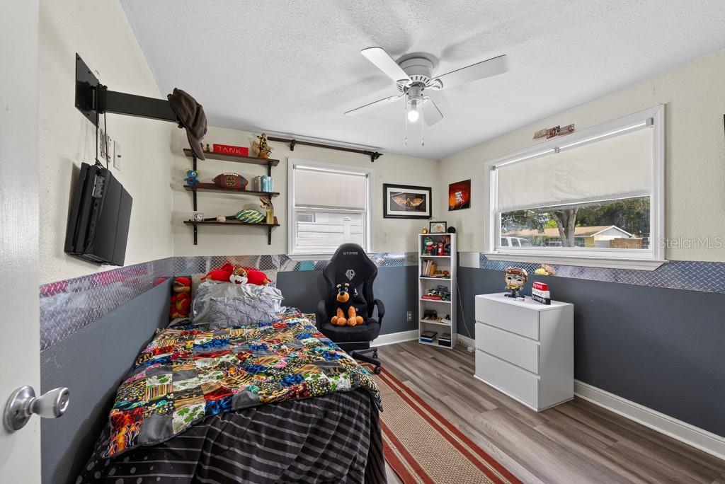 FAIRLAWN PARK MANOR - Residential