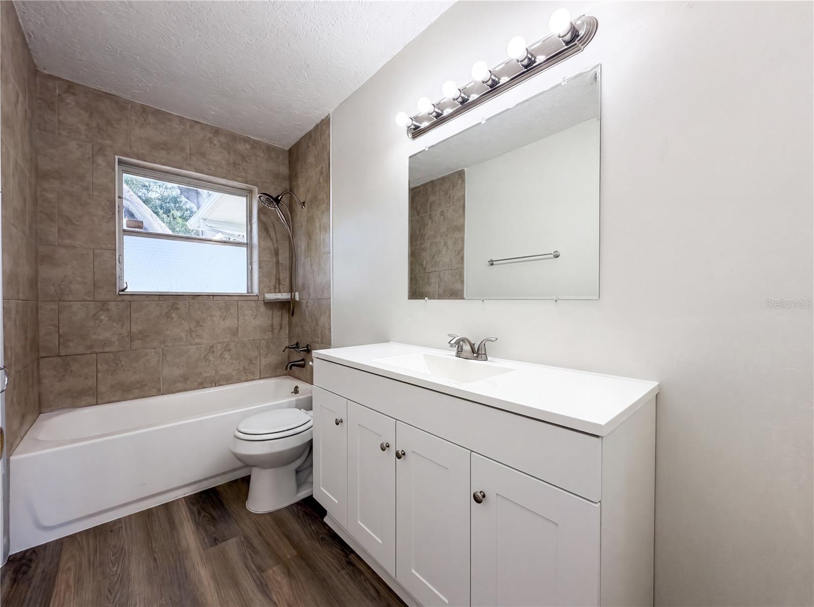 GATES ESTATE OR MANATEE HOTEL LT - Residential