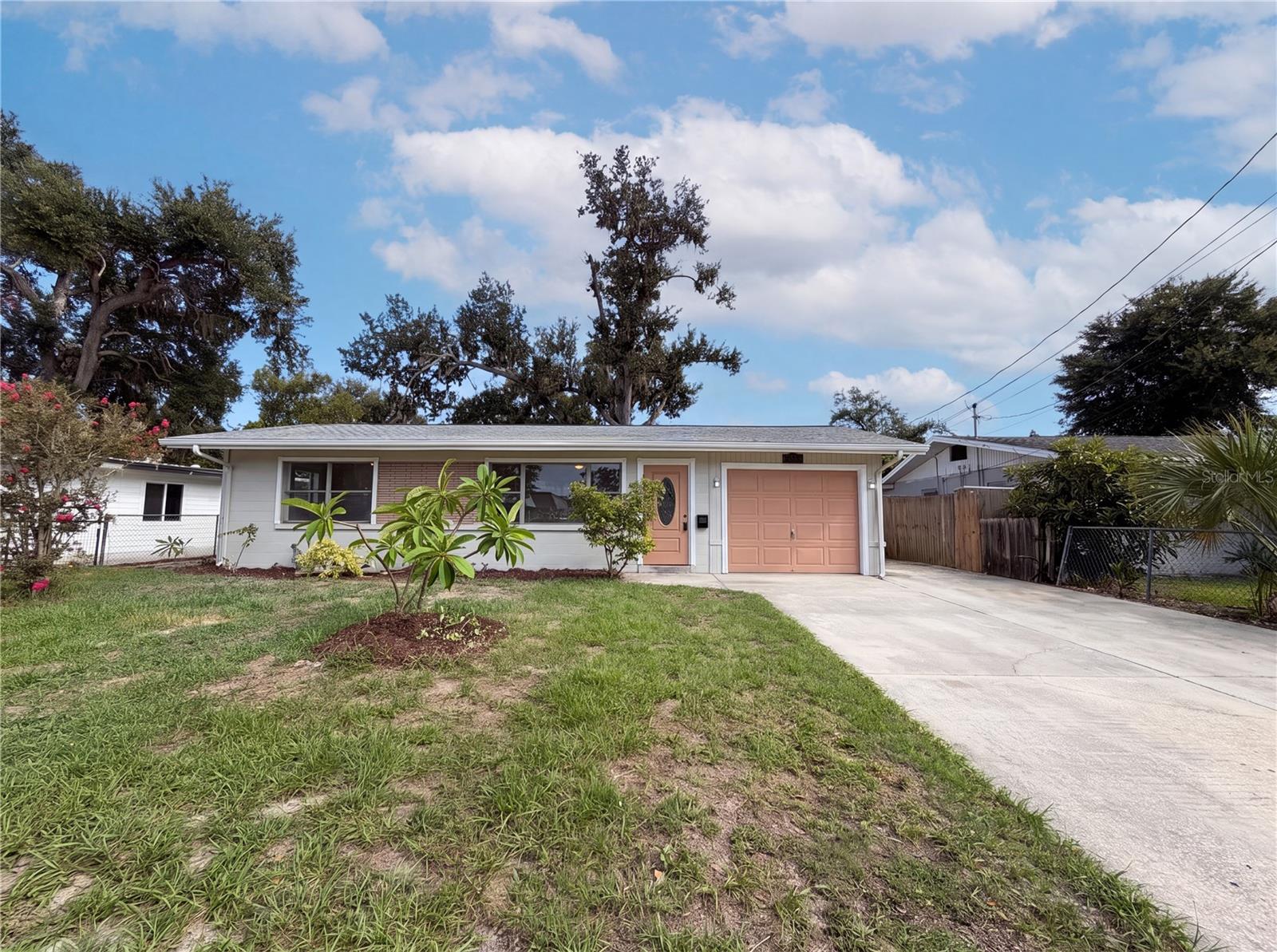 GATES ESTATE OR MANATEE HOTEL LT - Residential
