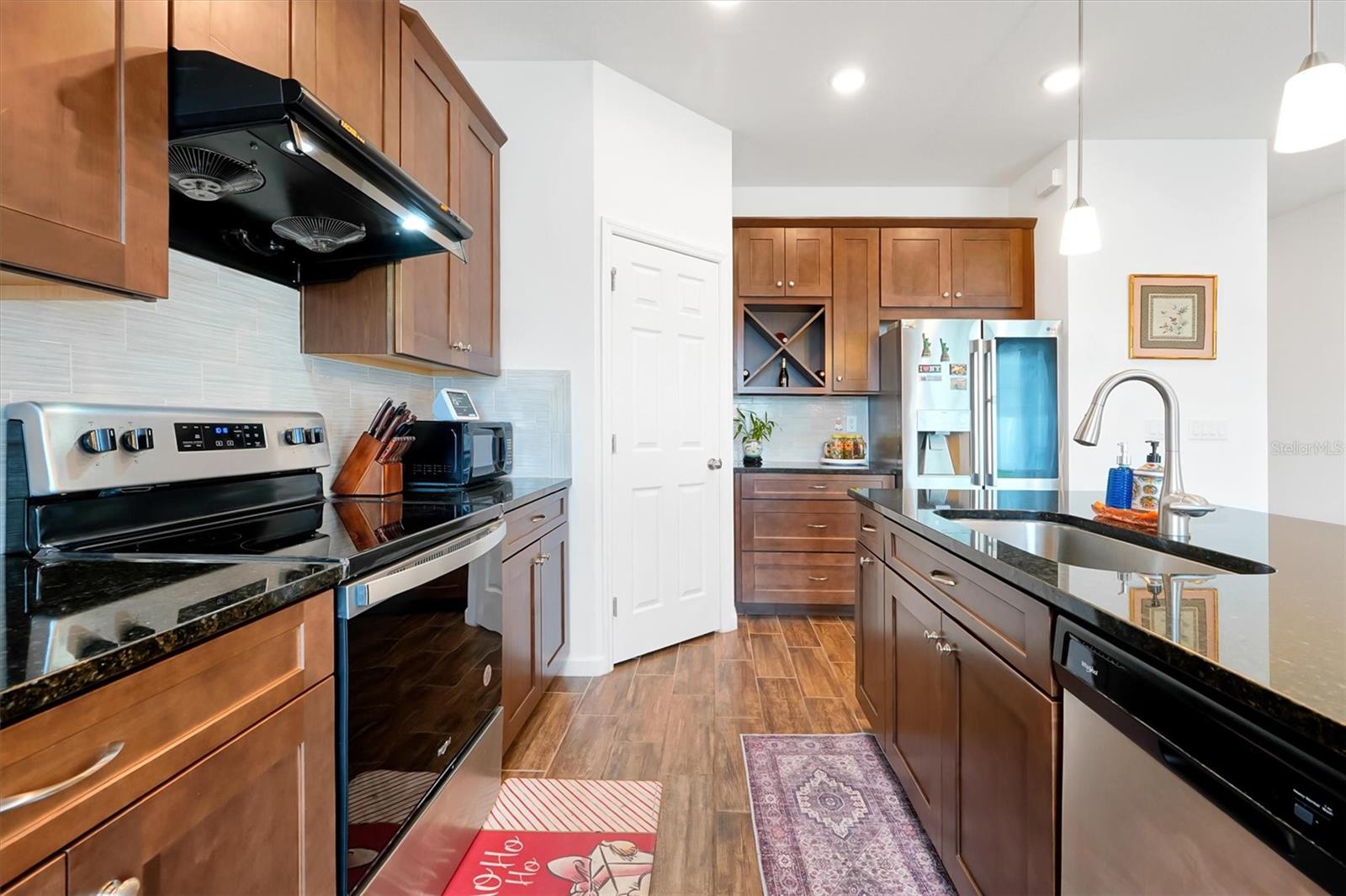 STARWOOD PH N-1B SOUTH - Residential