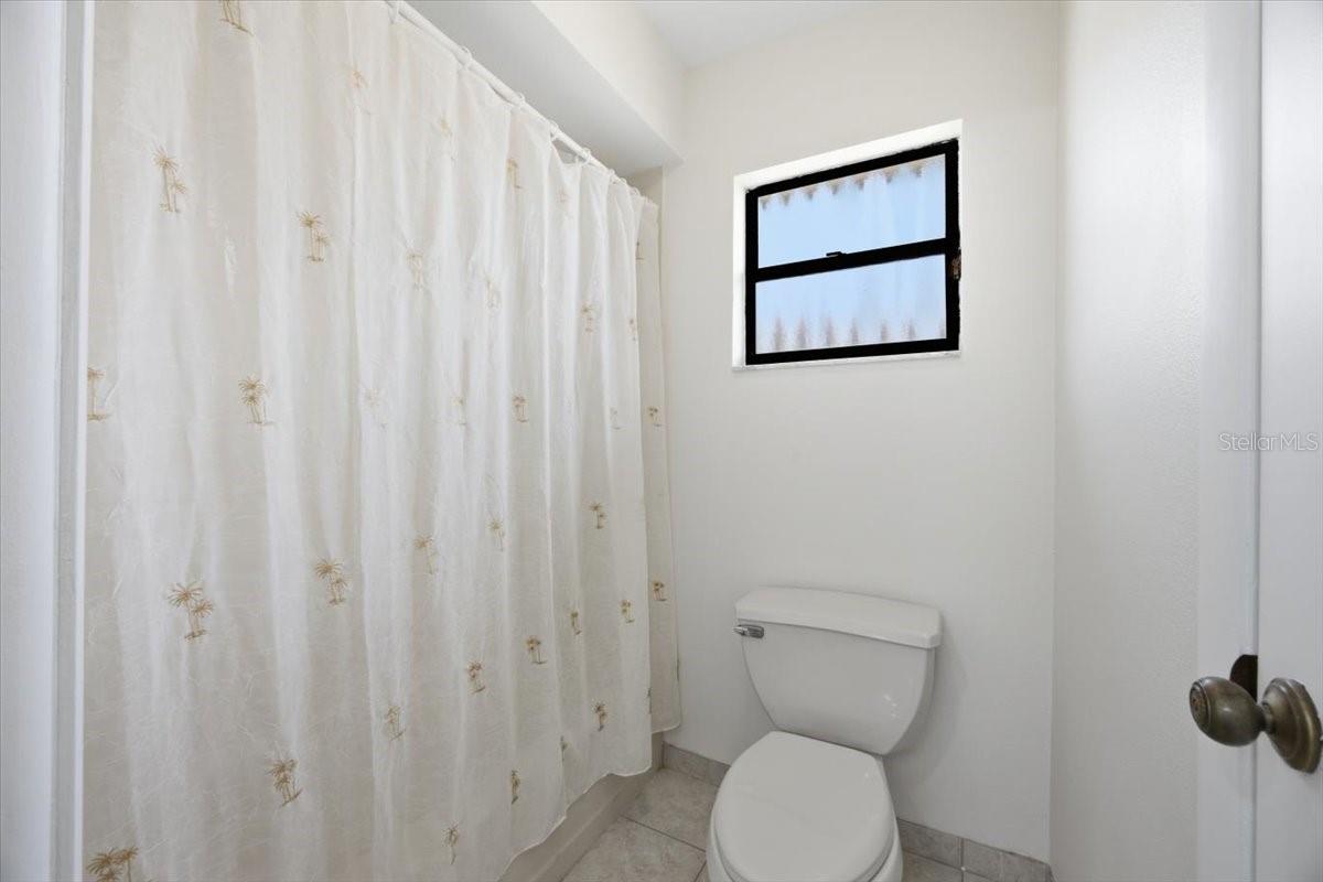 LEISURE SHORES - Residential