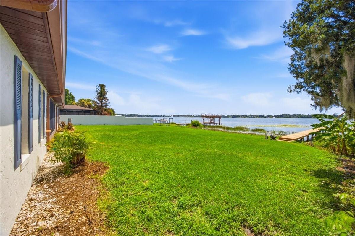 LEISURE SHORES - Residential