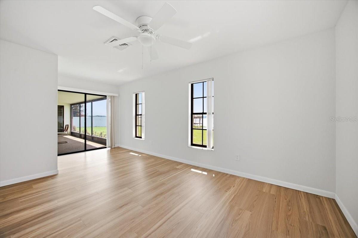 LEISURE SHORES - Residential