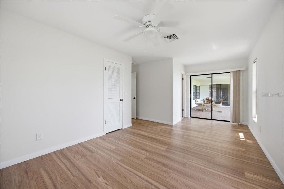 LEISURE SHORES - Residential