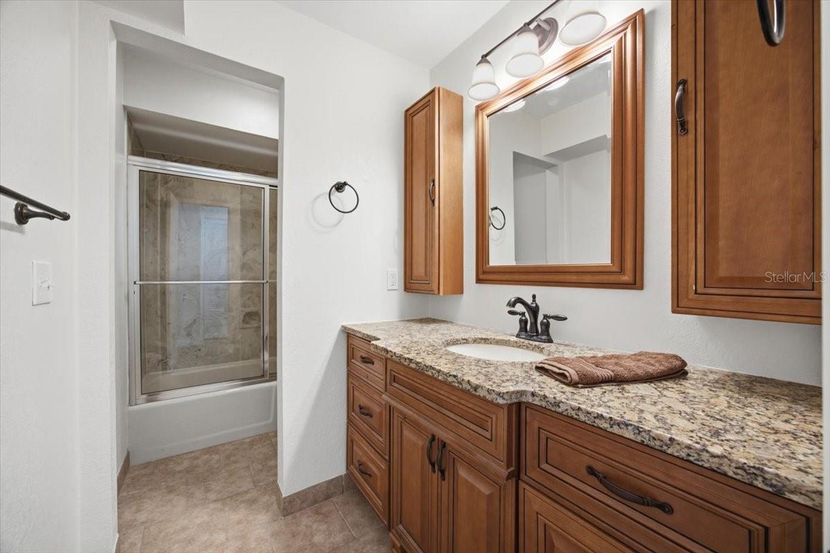 LEISURE SHORES - Residential