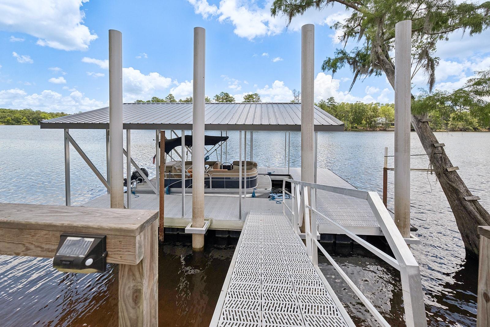 SUWANNEE RIVER SPRINGS - Residential