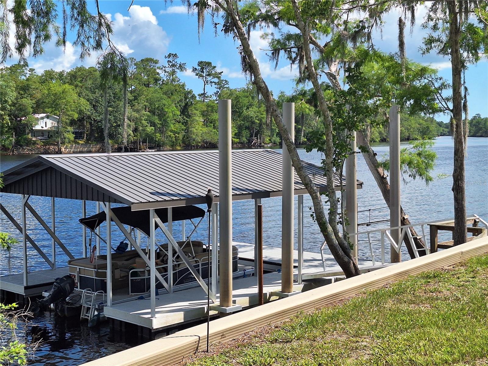 SUWANNEE RIVER SPRINGS - Residential