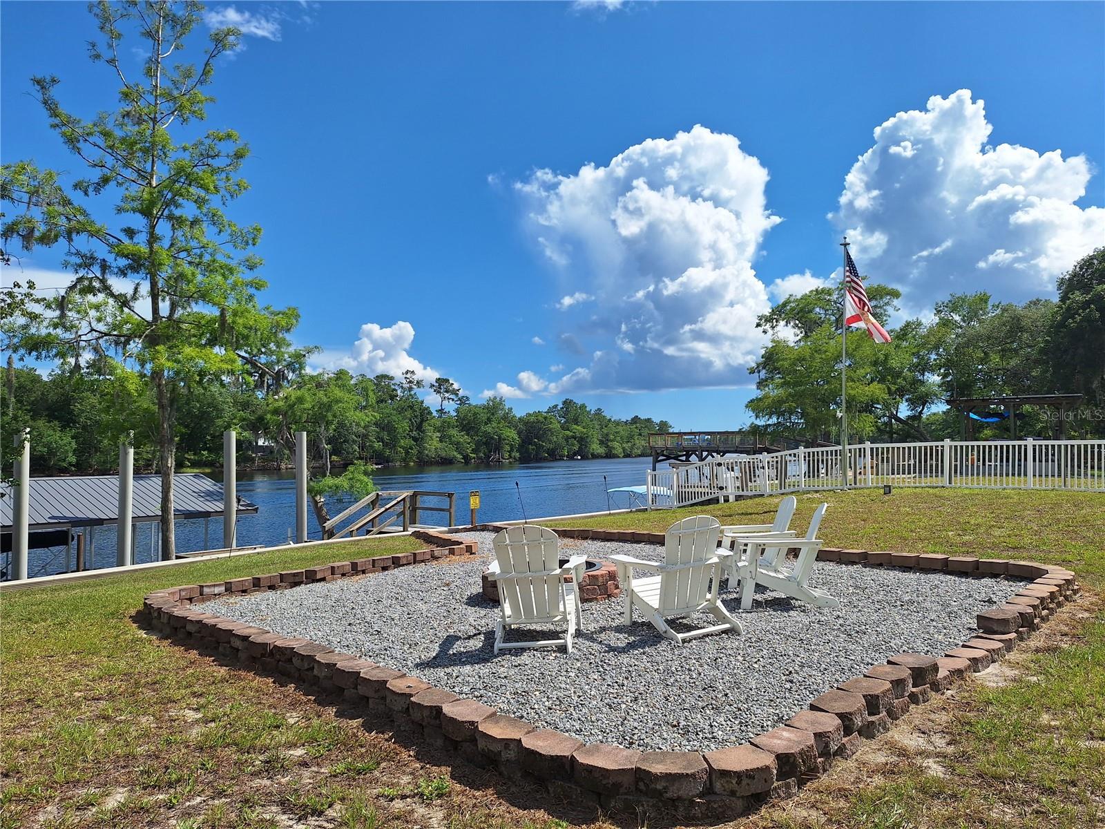 SUWANNEE RIVER SPRINGS - Residential