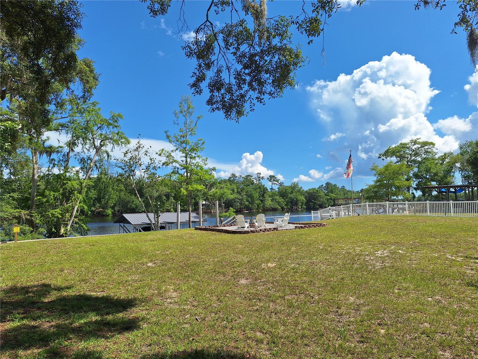 SUWANNEE RIVER SPRINGS - Residential