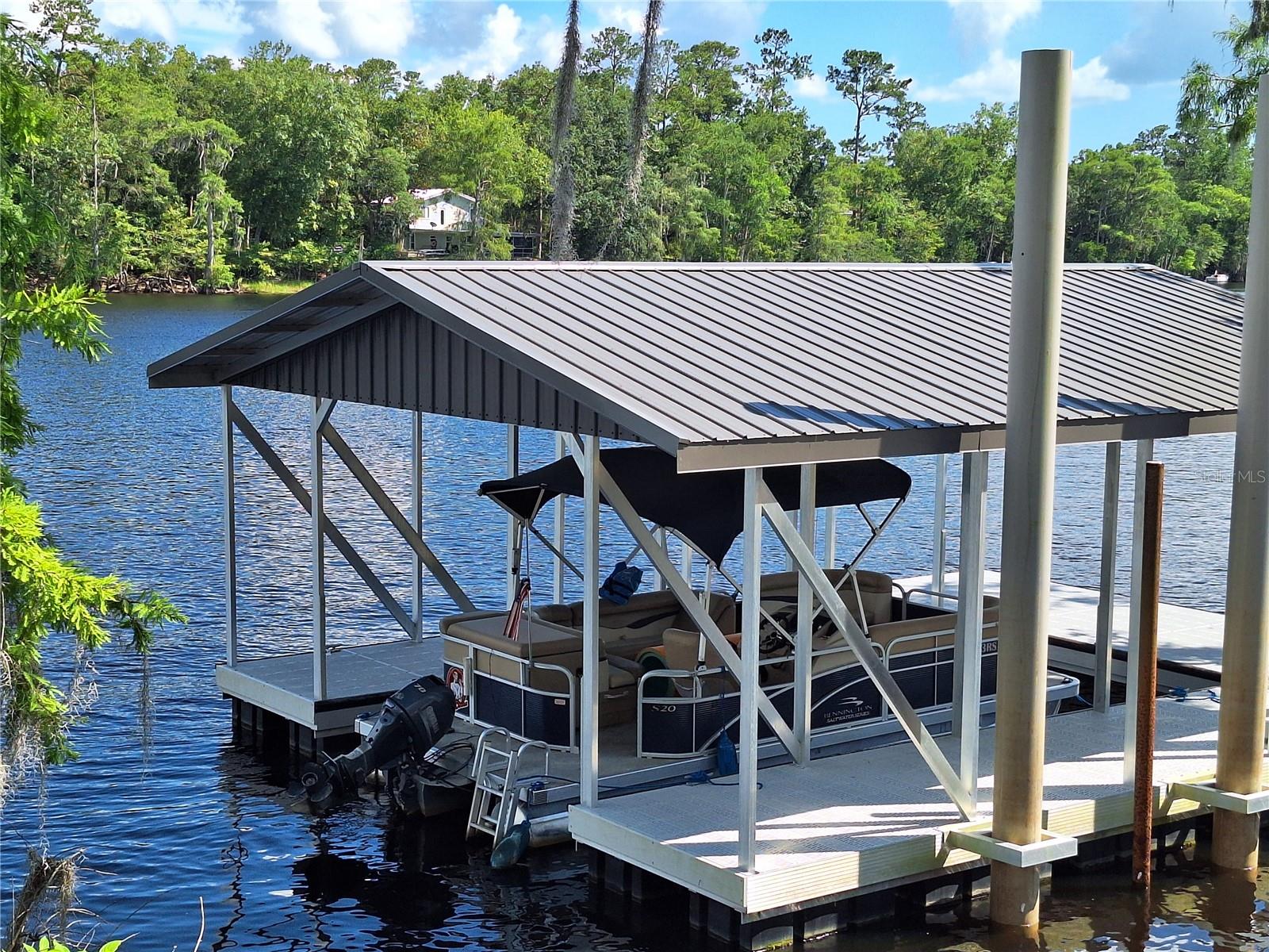 SUWANNEE RIVER SPRINGS - Residential