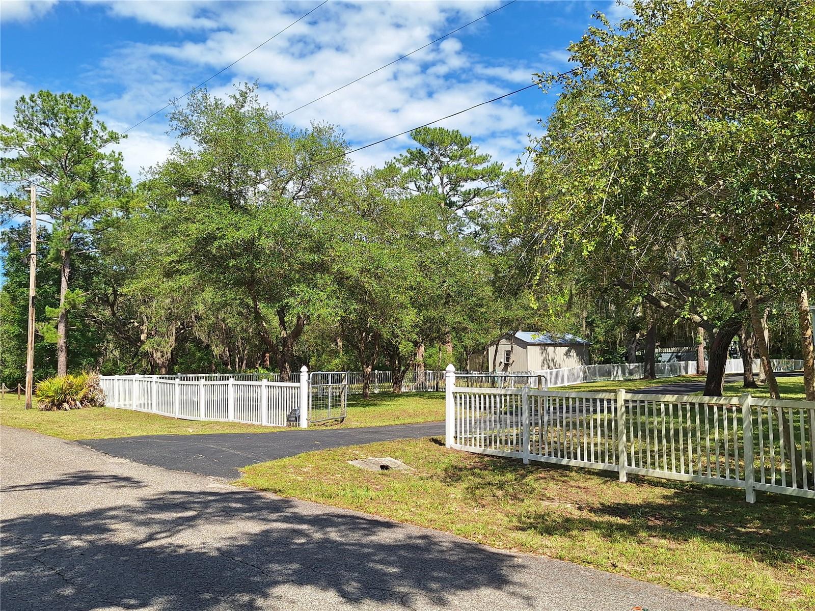 SUWANNEE RIVER SPRINGS - Residential