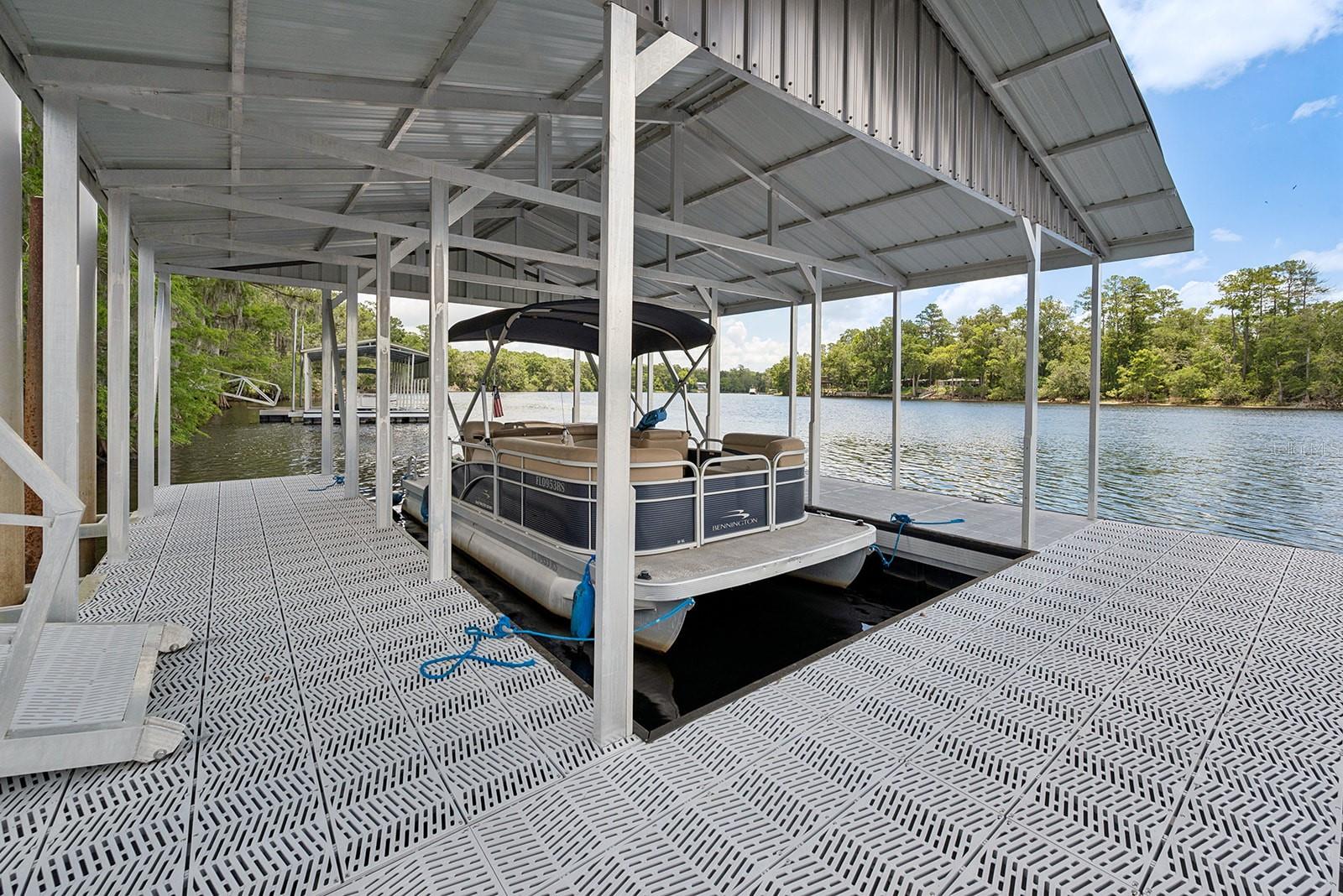 SUWANNEE RIVER SPRINGS - Residential