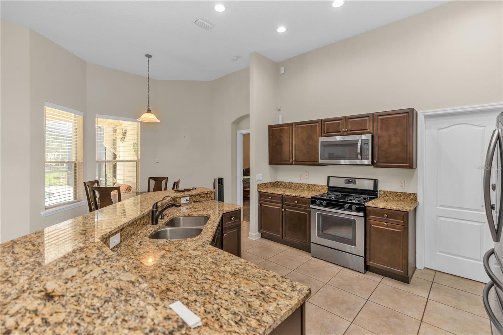 CRYSTAL COVE PH 02 - Residential