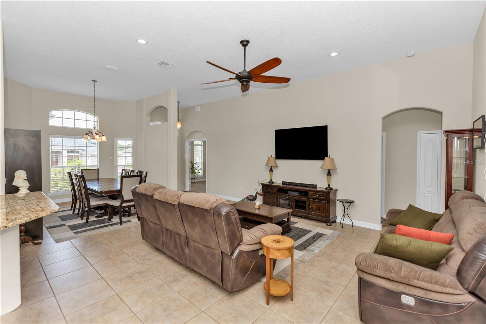 CRYSTAL COVE PH 02 - Residential