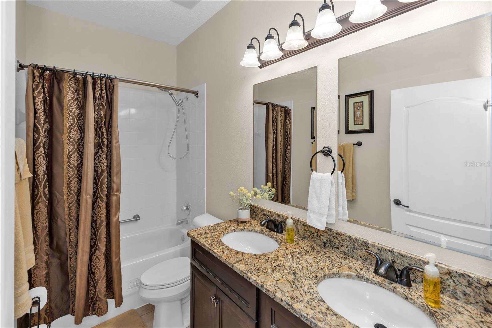CRYSTAL COVE PH 02 - Residential