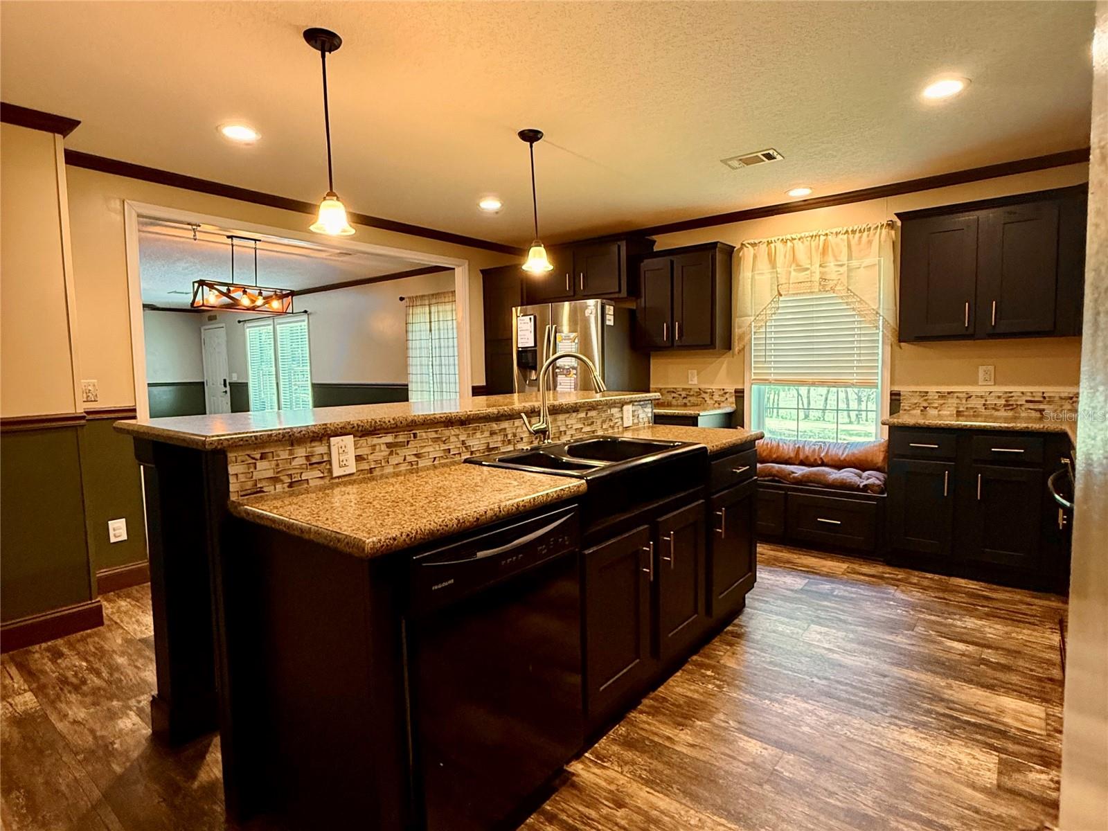 LAKE DIOR ESTATES TR 11 - Residential
