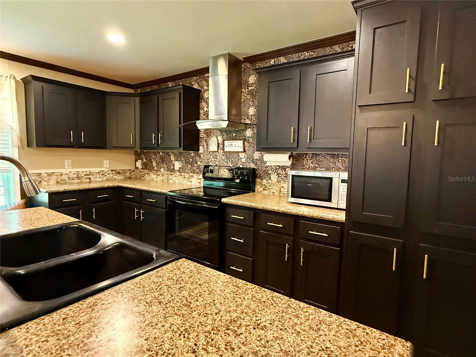 LAKE DIOR ESTATES TR 11 - Residential