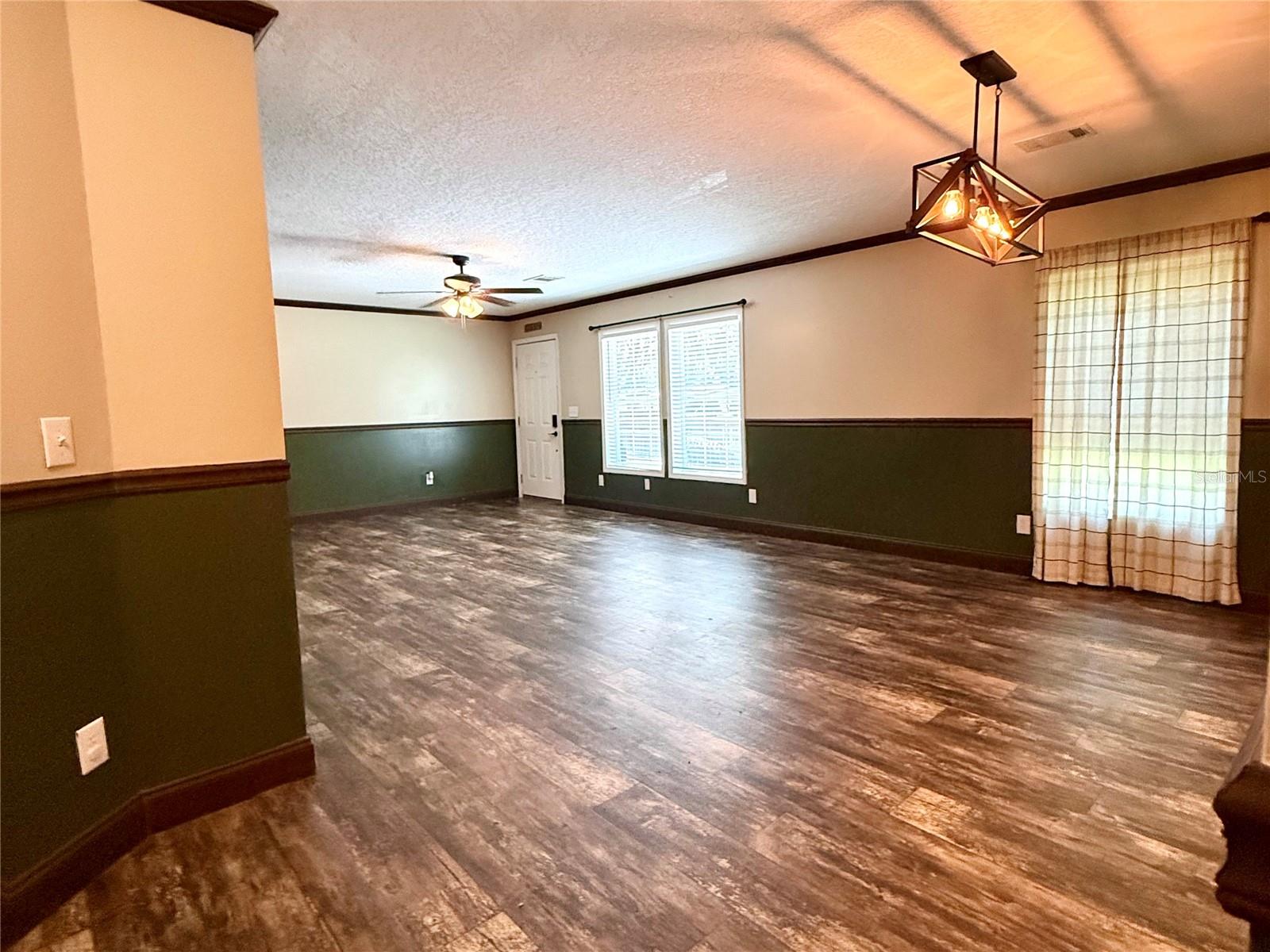 LAKE DIOR ESTATES TR 11 - Residential
