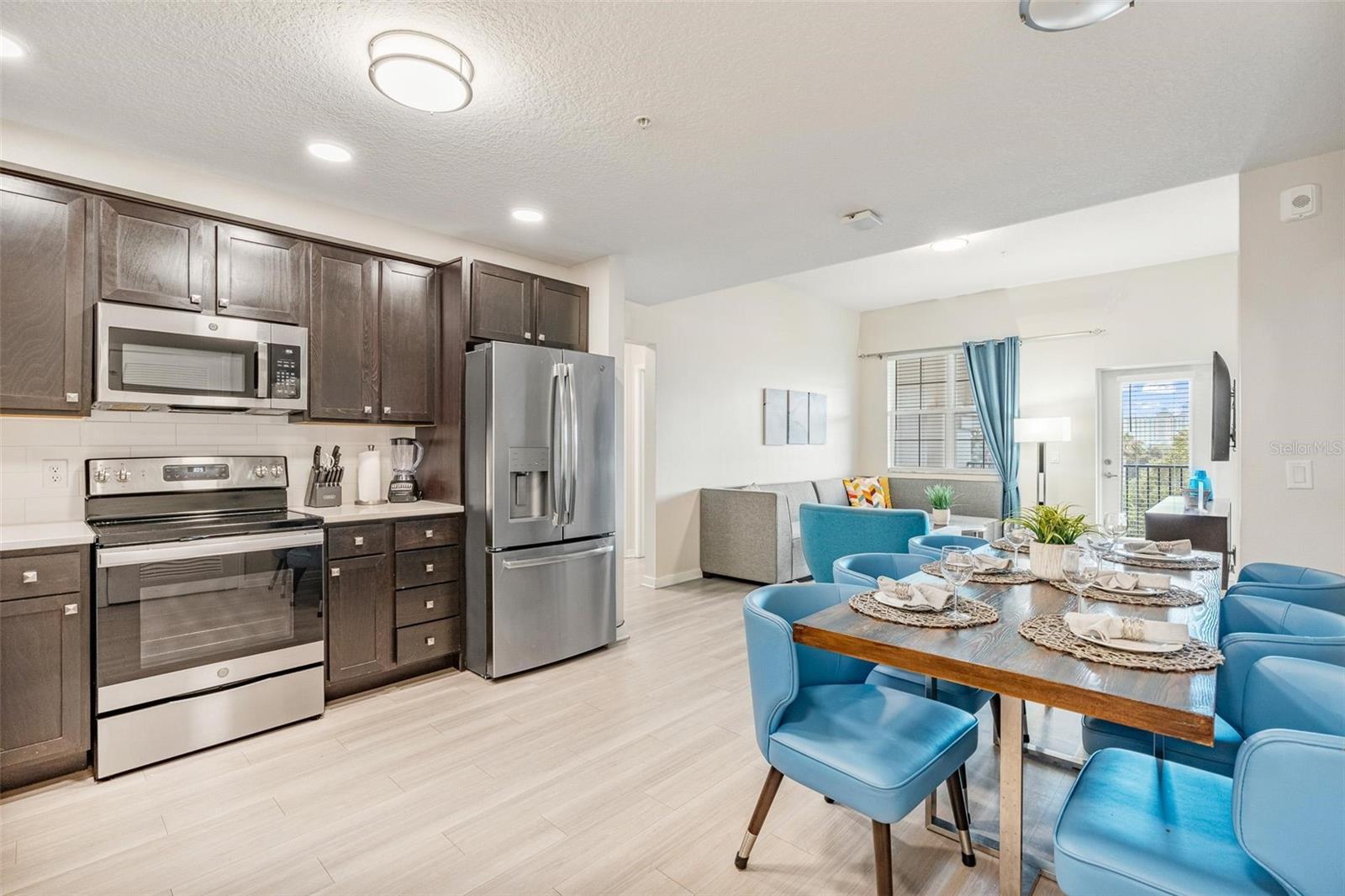 VISTA CAY RESORT - RESERVE - Residential