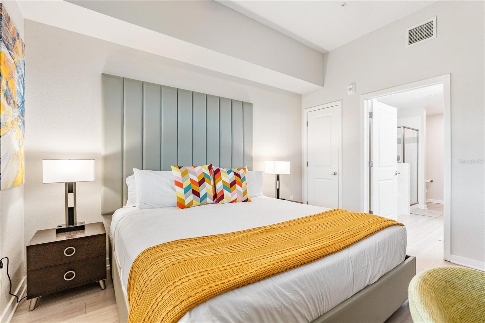VISTA CAY RESORT - RESERVE - Residential