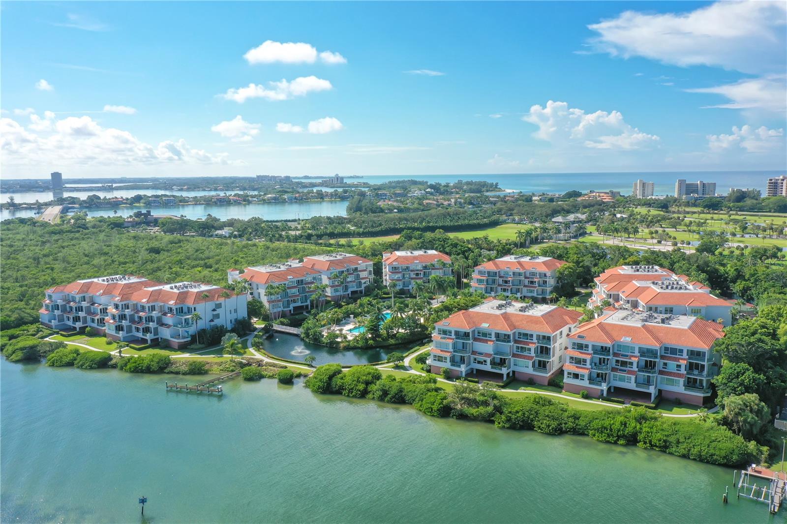 TANGERINE BAY CLUB - Residential