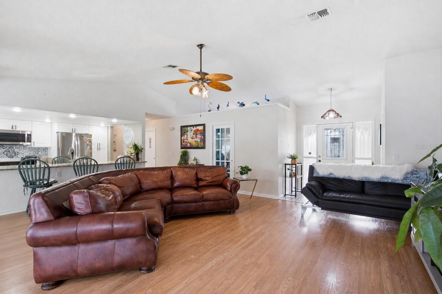 SPRING HILL - Residential