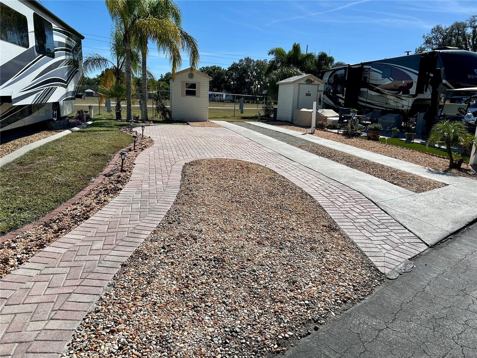 TORREY OAKS RV & GOLF RESIDENCE - Land