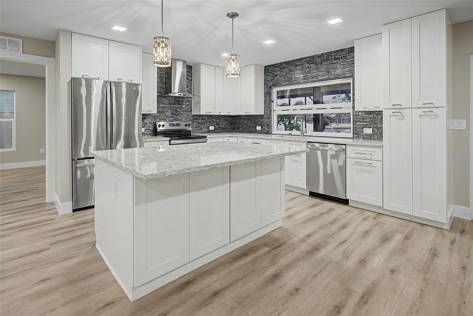 APOLLO BEACH UNIT TWO - Residential