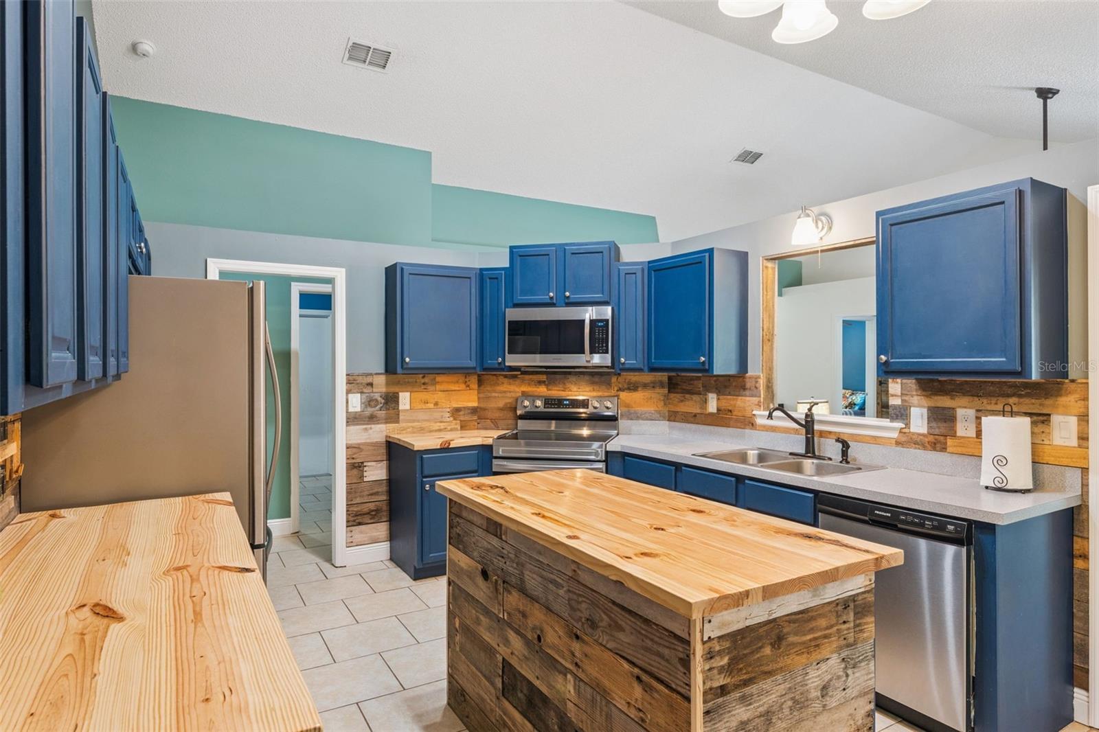ORANGE CITY TERRACE ADD 04 - Residential