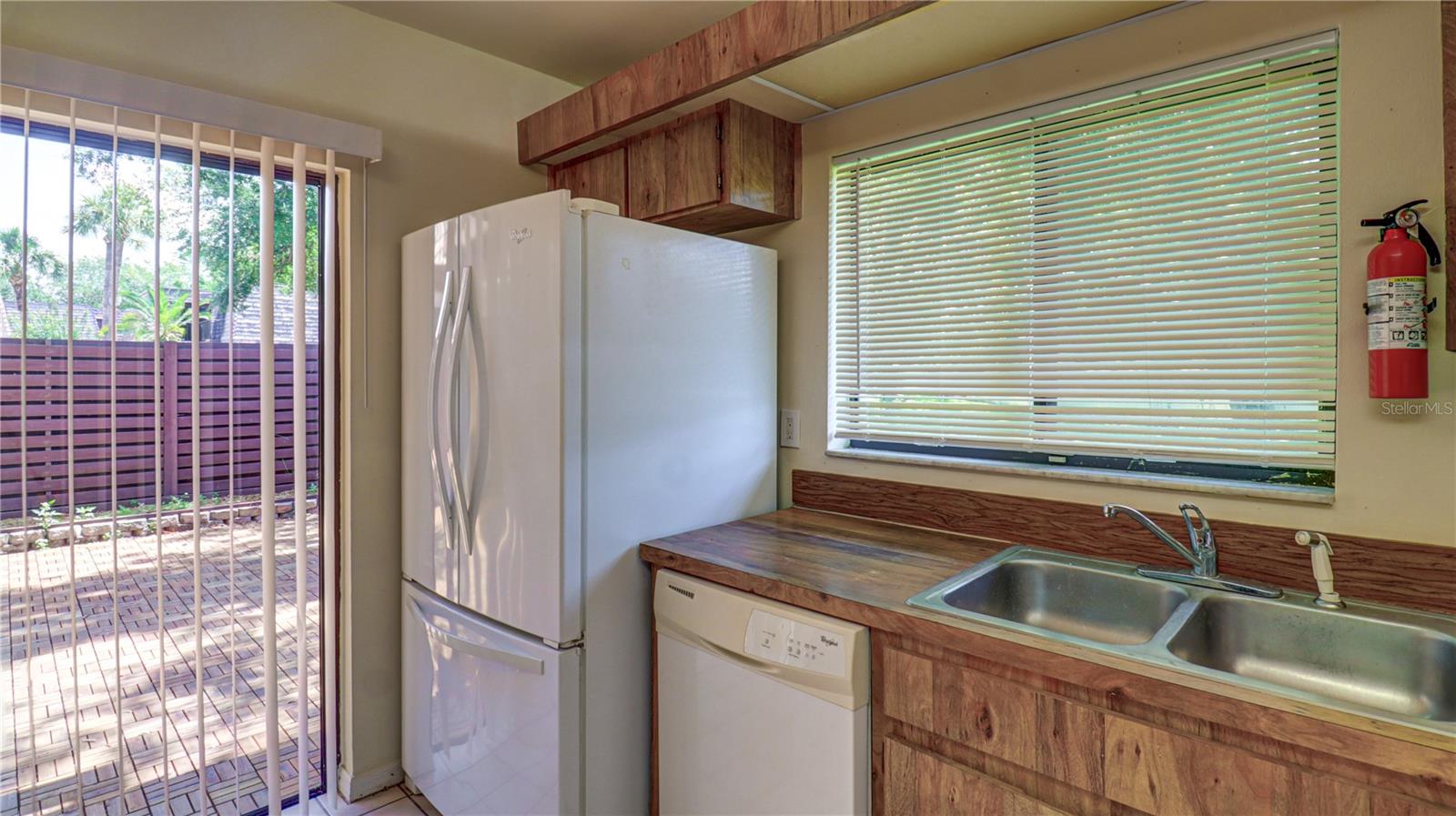 QUAIL RUN PH II A CONDO - Residential Lease