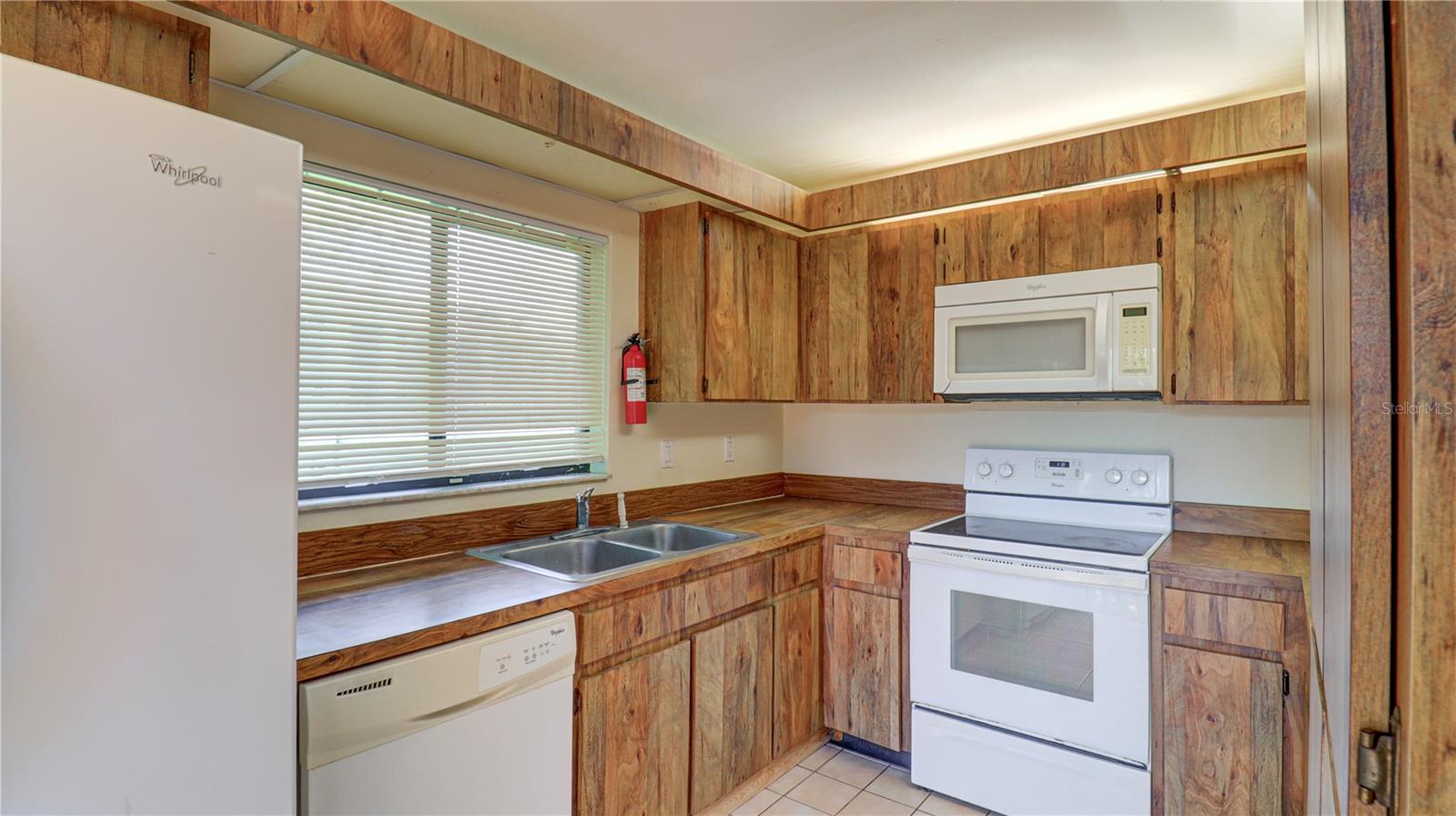 QUAIL RUN PH II A CONDO - Residential Lease