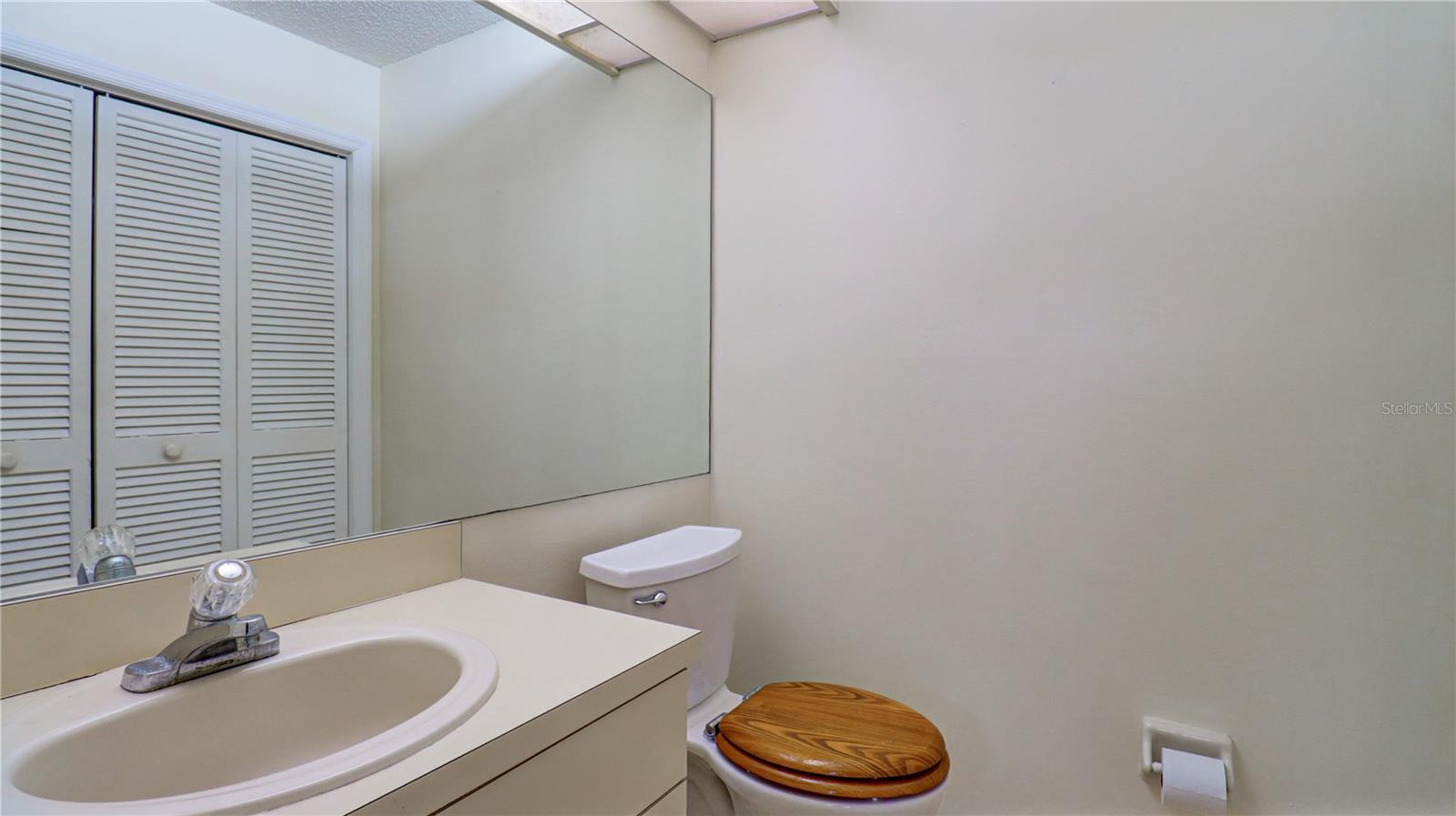 QUAIL RUN PH II A CONDO - Residential Lease