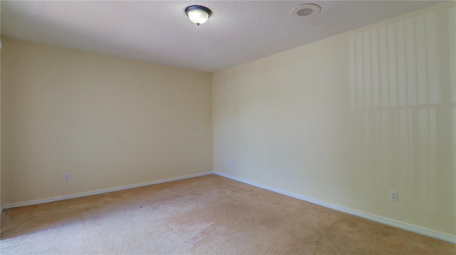QUAIL RUN PH II A CONDO - Residential Lease